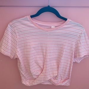 PacSun Cropped Tee - M